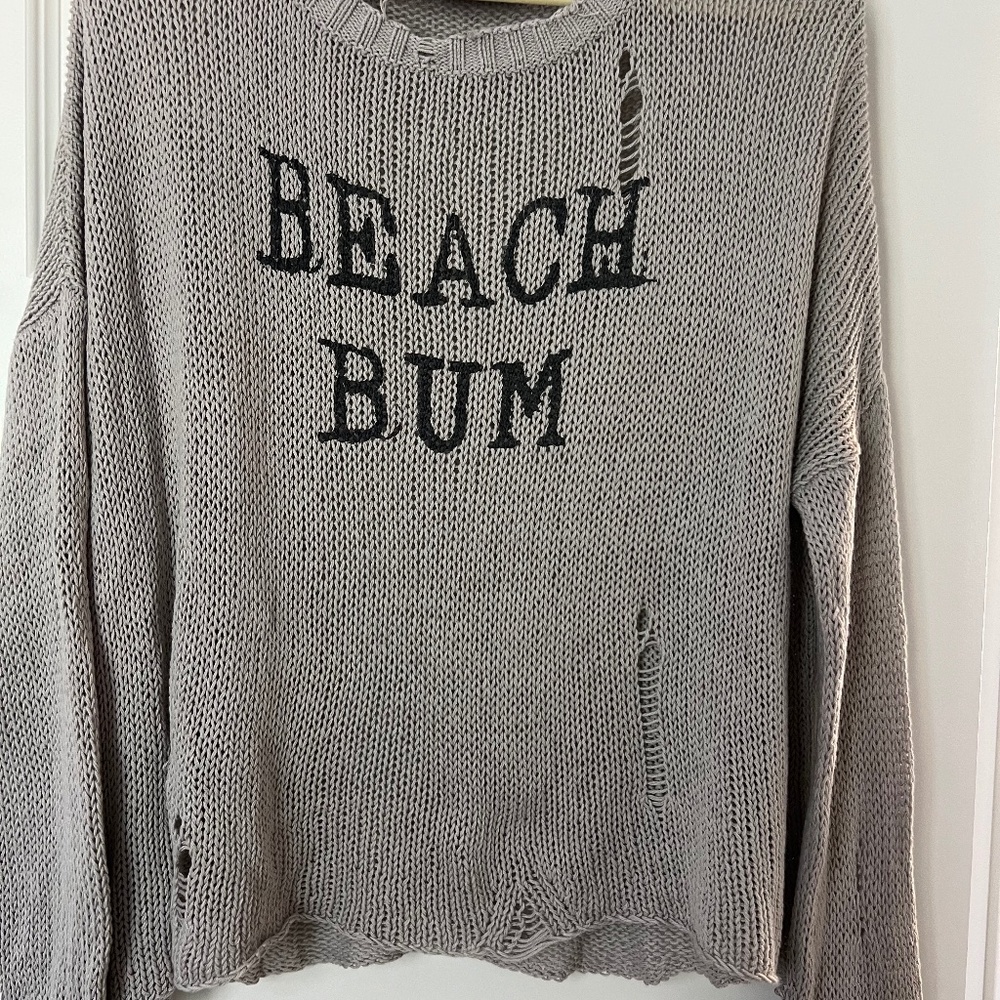 Wooden Ships beach bum